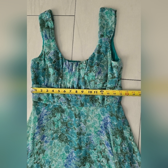 Connected green Dress Size 12 - Picture 11 of 12